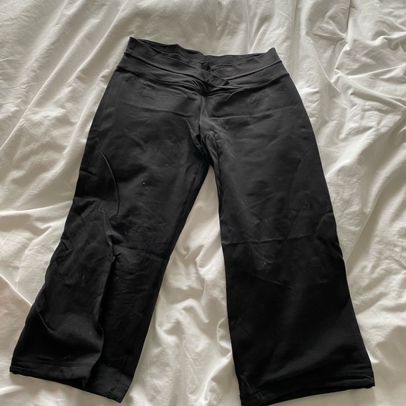 Black Lululemon Wide-leg Cropped Pants - Picture 1 of 12